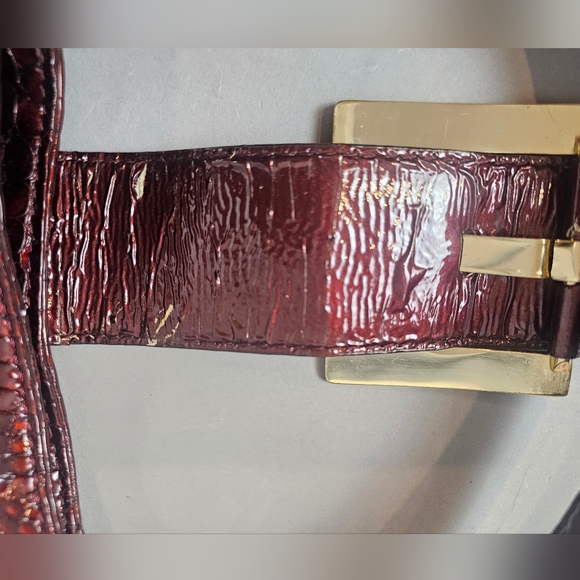 Michael Kors burgundy embossed patent leather shoulder bag - Picture 6 of 13